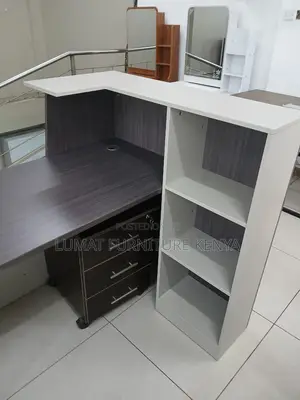 Reception Desk – Stylish, Functional Welcoming
