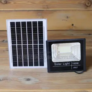 High Brightness 100 Watts Solar Flood Light Ip67 Waterproof Long Life
