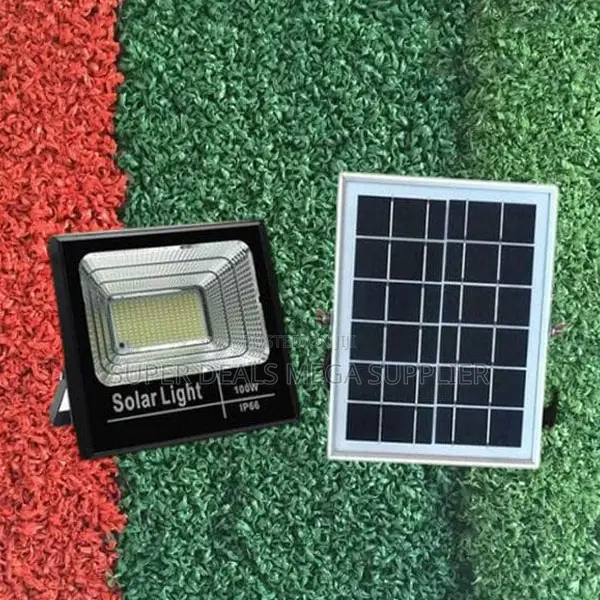 Reliable 100 Watts Solar Flood Light Rustproof Ideal for Outdoor Use