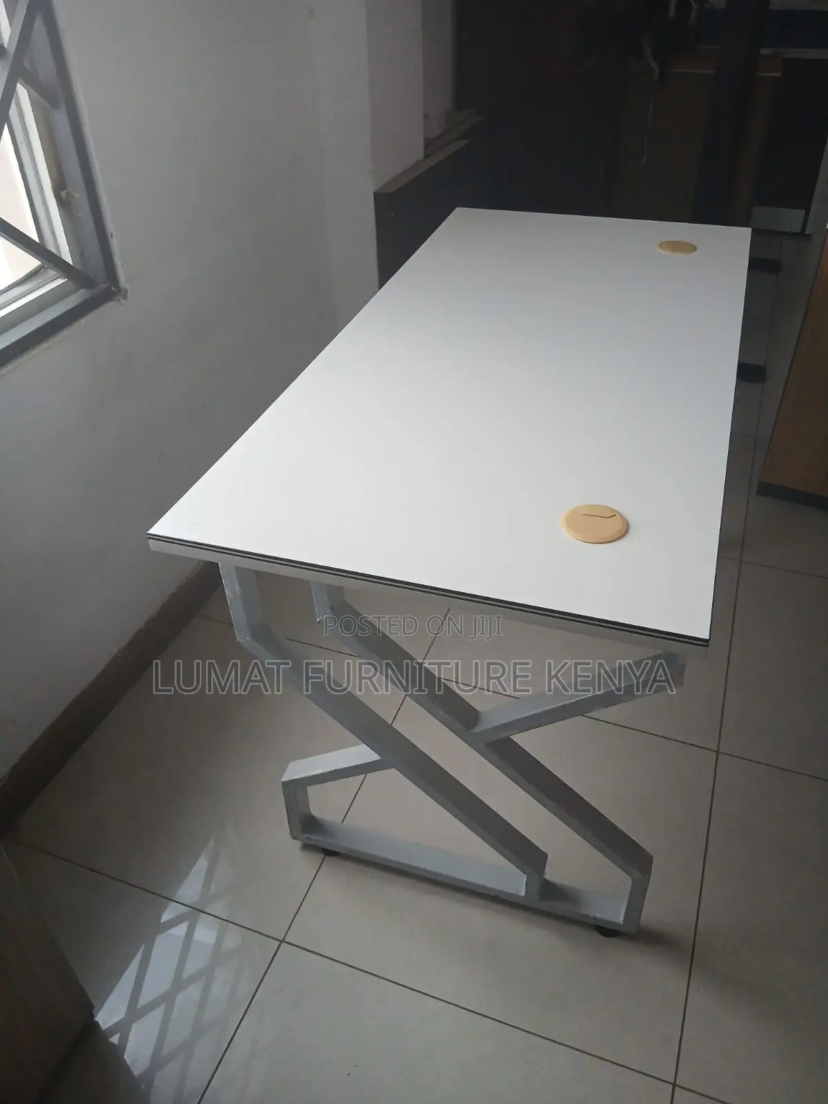 1.4m Modern White Home/Office Study Table