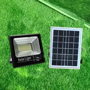 High Power 100 Watts Solar Powered Flood Light Ip67 Longer Lifespan
