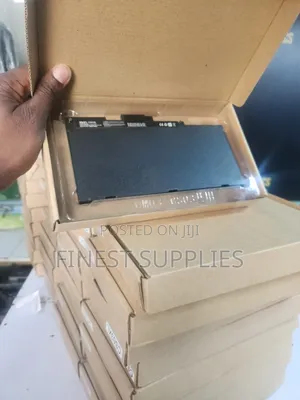Laptop Internal Battery Hp and Dell Available