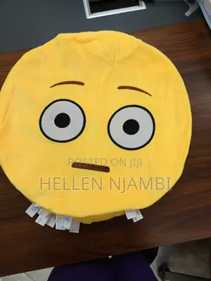 Emoji Throw Pillows 45cm Diameter