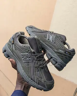 New Balance 1906r Sizes 39,40,41,42,43,44,45