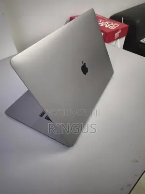 Laptop Apple MacBook Pro 2019 64GB Intel Core i9 SSD 512GB