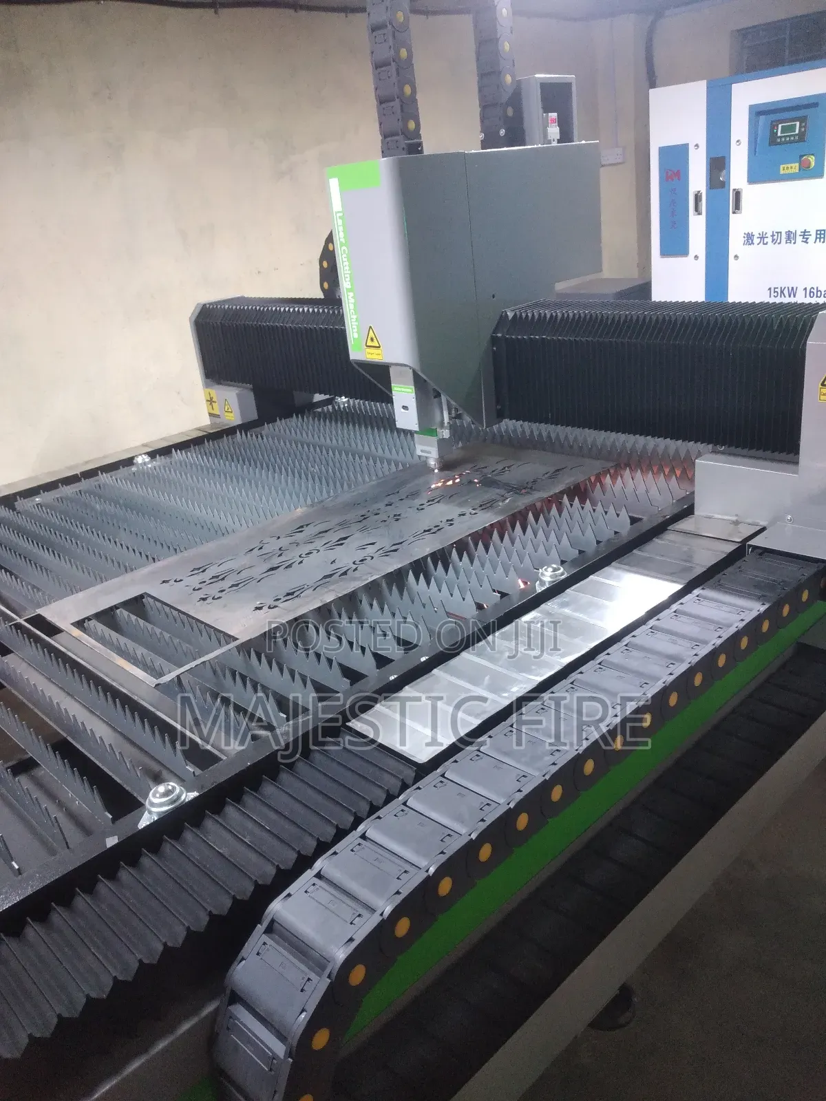 CNC Laser Cutting Machine