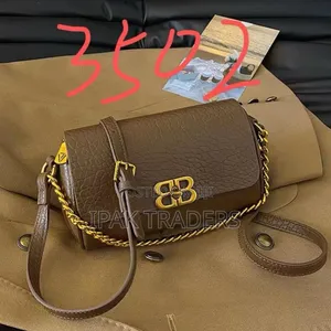 Autumn Letter Lock Buckle Chain Design Flap Messenger Bag for Women