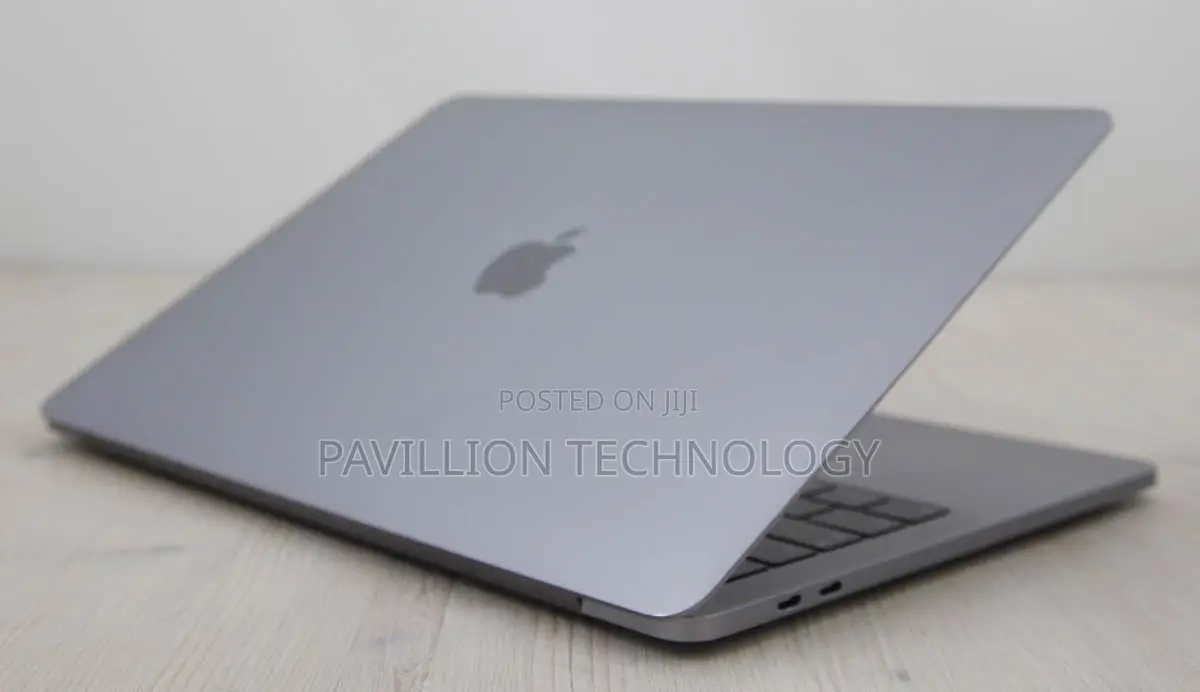 Laptop Apple MacBook 2019 32GB Intel Core I7 SSD 32GB