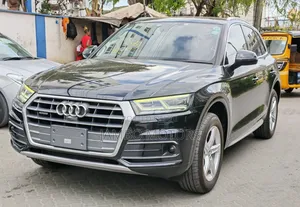 Audi Q5 2.0T Premium AWD quattro 2019