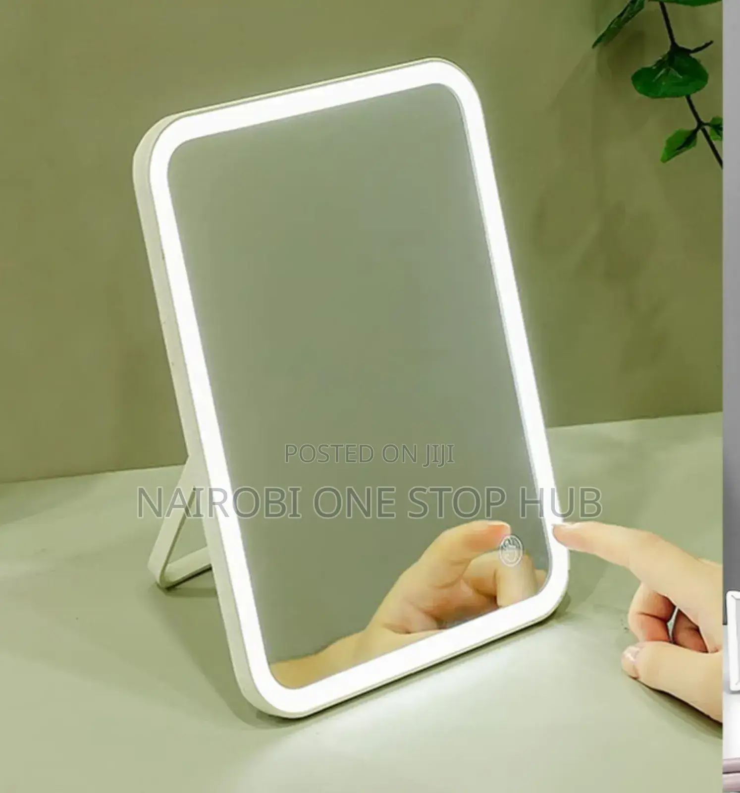 Travel Make Up Rechargeable Mirror