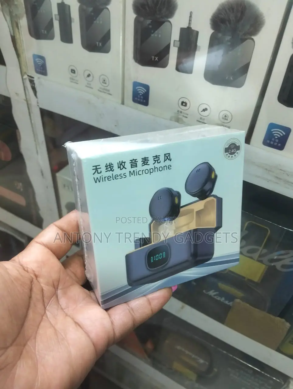 Dual Wireless Lavalier Microphone With Led Charging Case