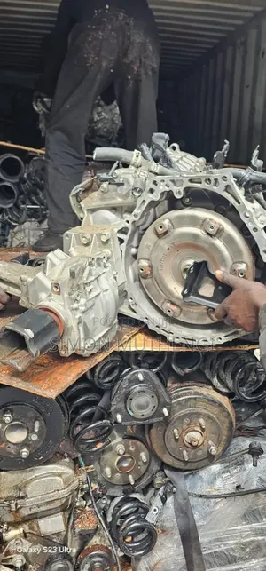 Harrier and Voxy Gearbox With Motor (3zr)