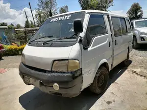 Mazda Bongo 2011 White