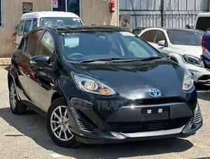 Toyota Aqua 2018 Black