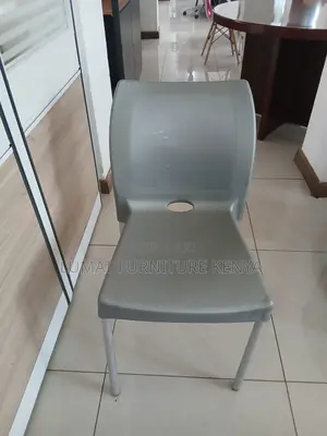 Stackable Home/Office Plastic Chair