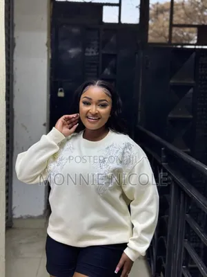 Trendy Sweatshirts Premium Quality.