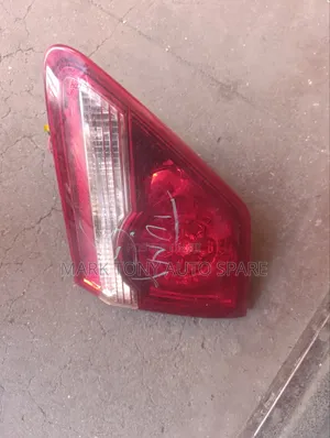 Toyota Crown Athletee Bootlight 2008