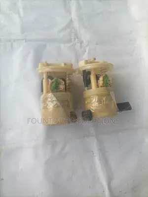 Fuel Pump Nissan Np 200