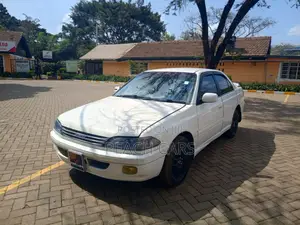 Toyota Carina 1.8 FWD Sedan 2001 White