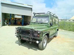 Land Rover Defender 2002 Green