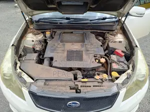 Subaru Legacy 2.5 2009 White