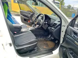 Subaru Legacy 2.5 2009 White