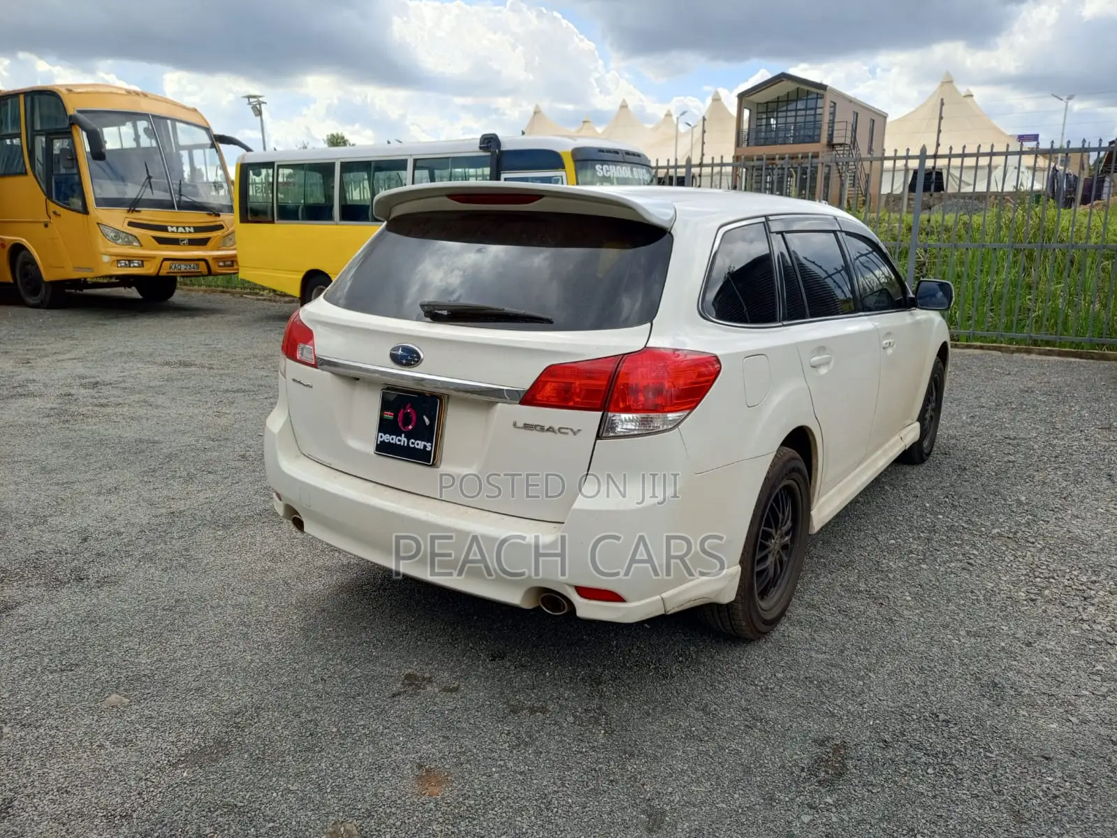 Subaru Legacy 2.5 2009 White