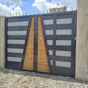 Beautiful Custom Steel Gates – Built For Strength & Elegance!