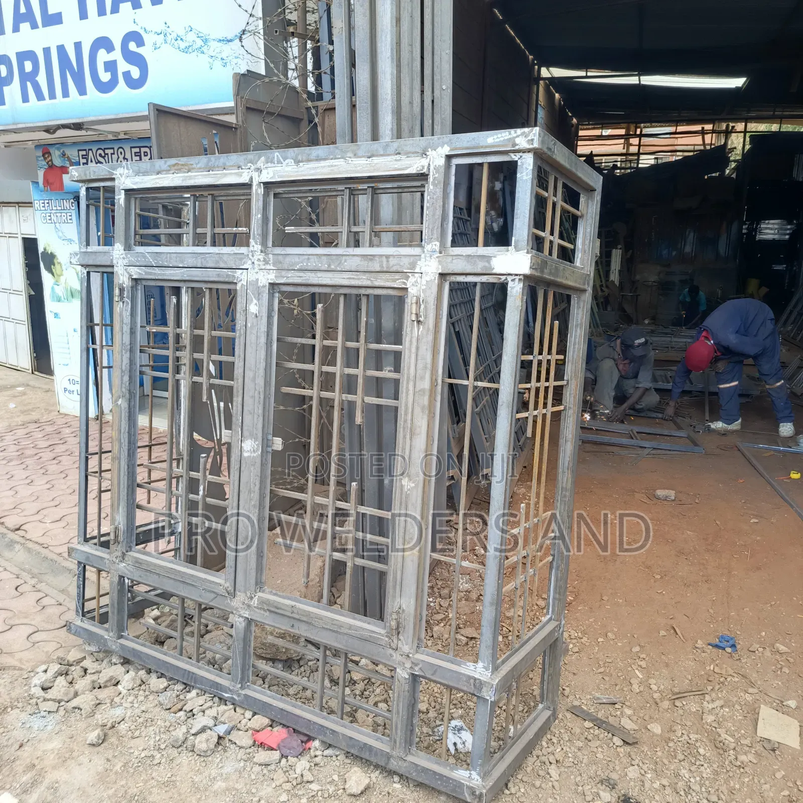 Custom Windows For Homes & Offices | Pro Welders