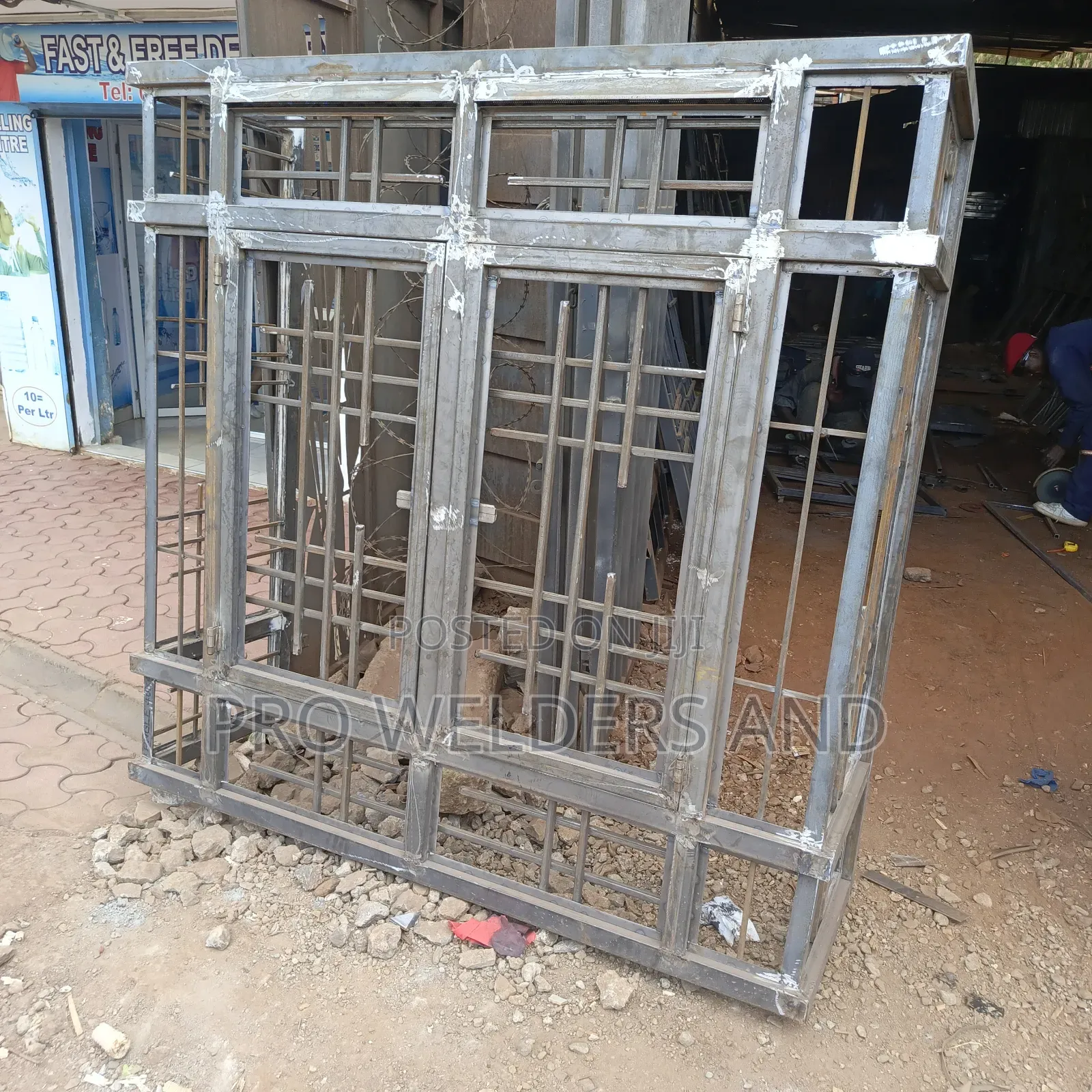 Custom Windows For Homes & Offices | Pro Welders