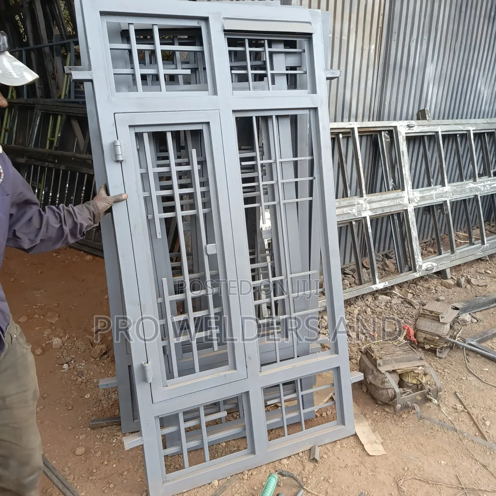 Custom Windows For Homes & Offices | Pro Welders