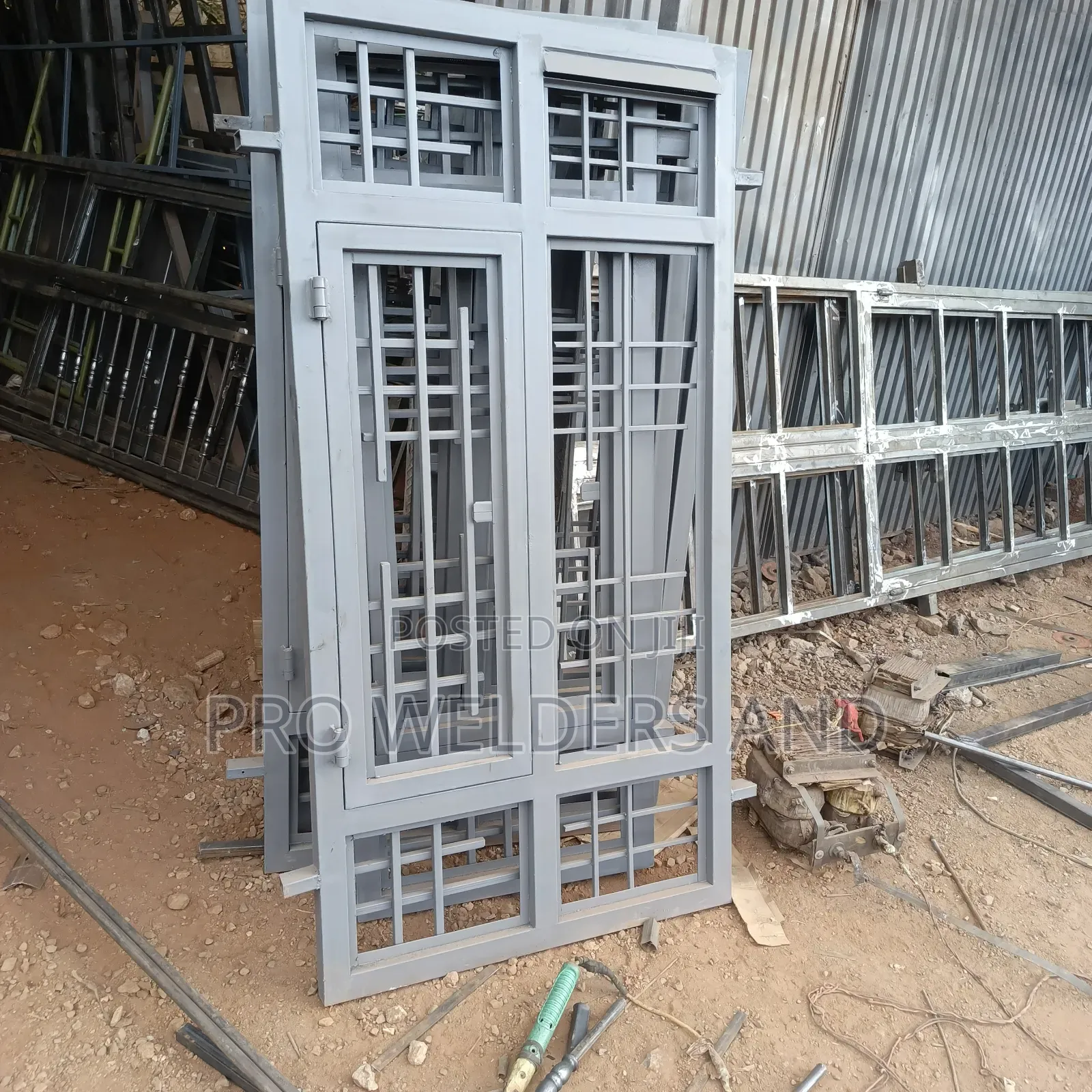 Custom Windows For Homes & Offices | Pro Welders