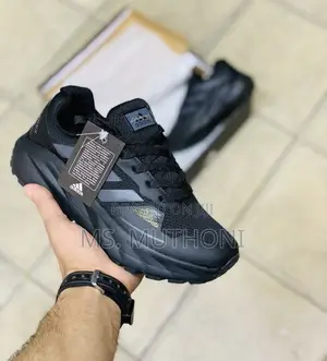 Adidas Trainers / Work Out Shoes 40-45