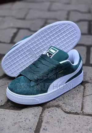 Puma Unisex Suede Platform Sneaker