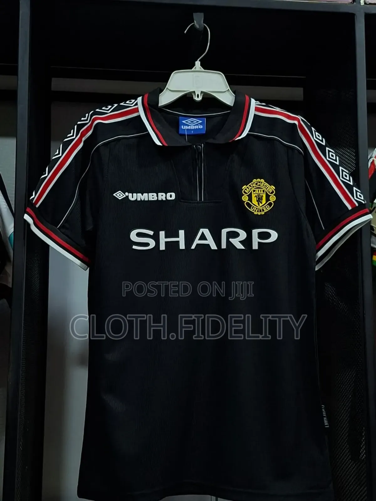 Manchester United 1998/199 Black Sharp Retro Jersey
