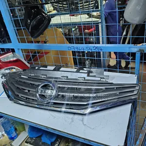 Nissan Note 2013 Grille