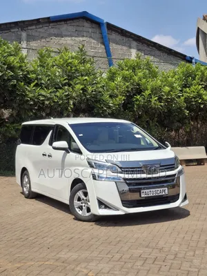 Toyota Vellfire 2018 White