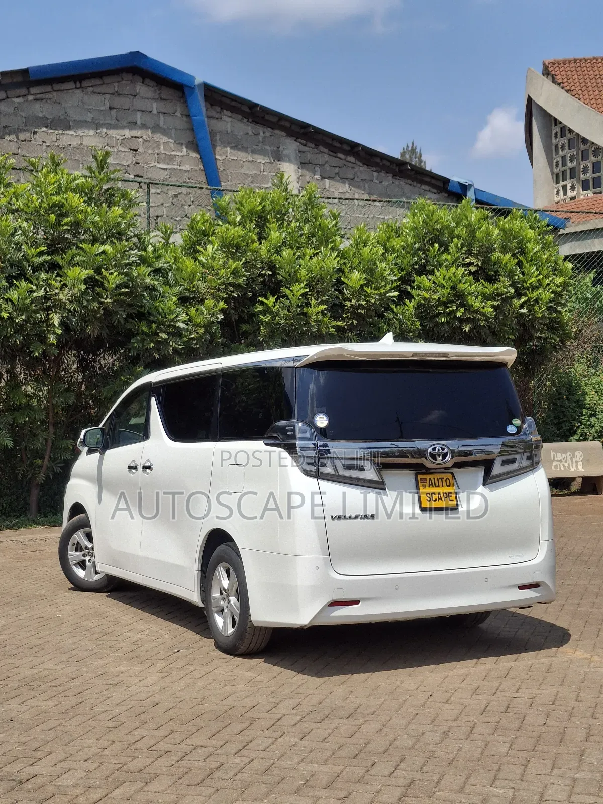 Toyota Vellfire 2018 White