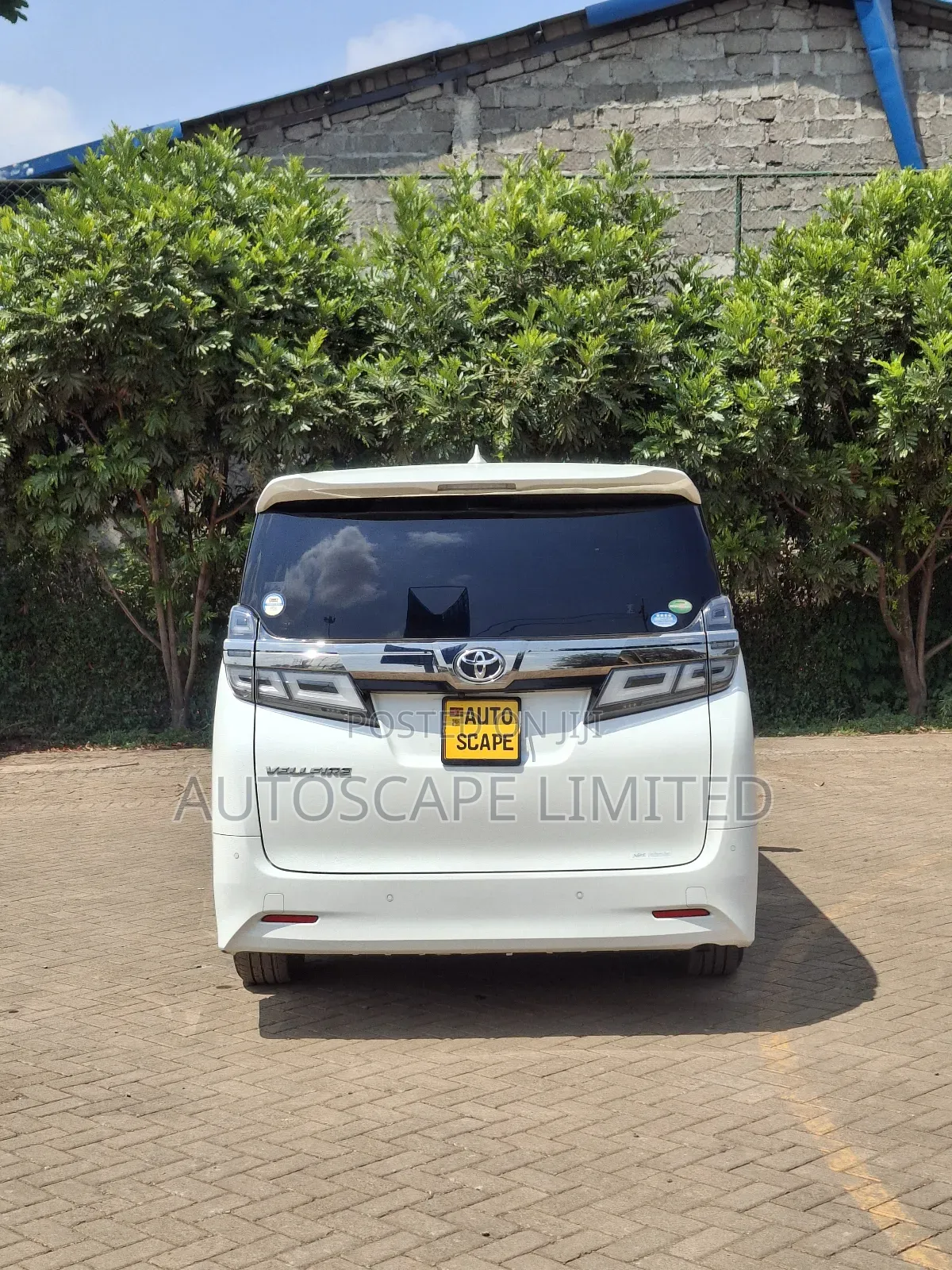 Toyota Vellfire 2018 White
