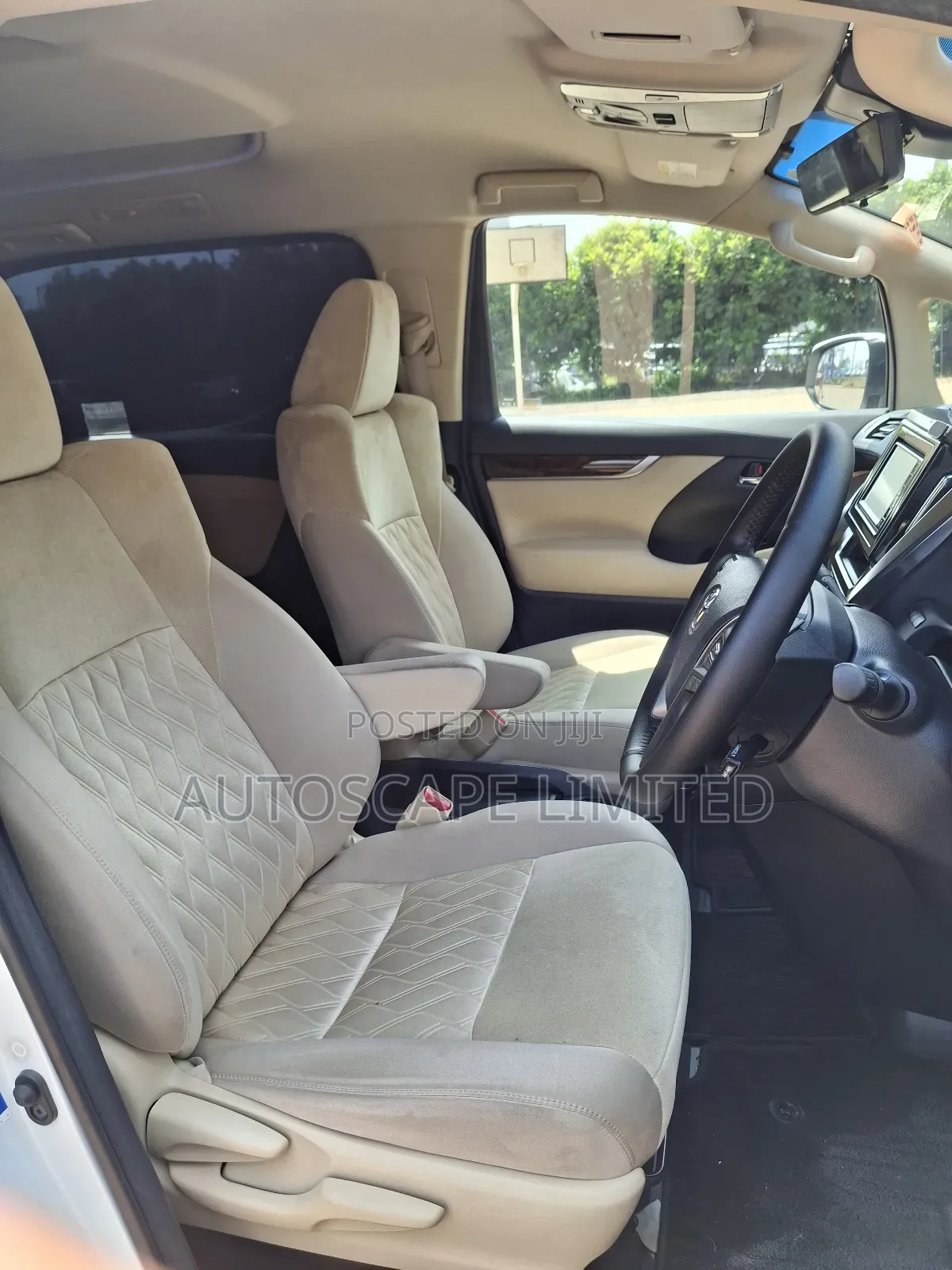 Toyota Vellfire 2018 White