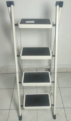 Heavy Duty 4 Steps Ladder