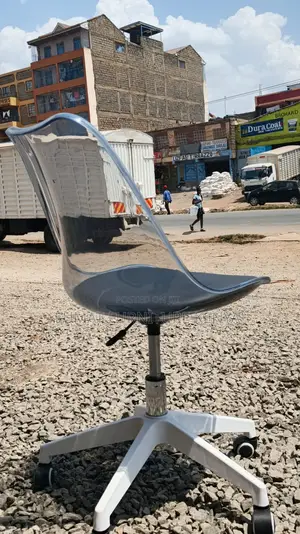 Modern Eames Desk Chair