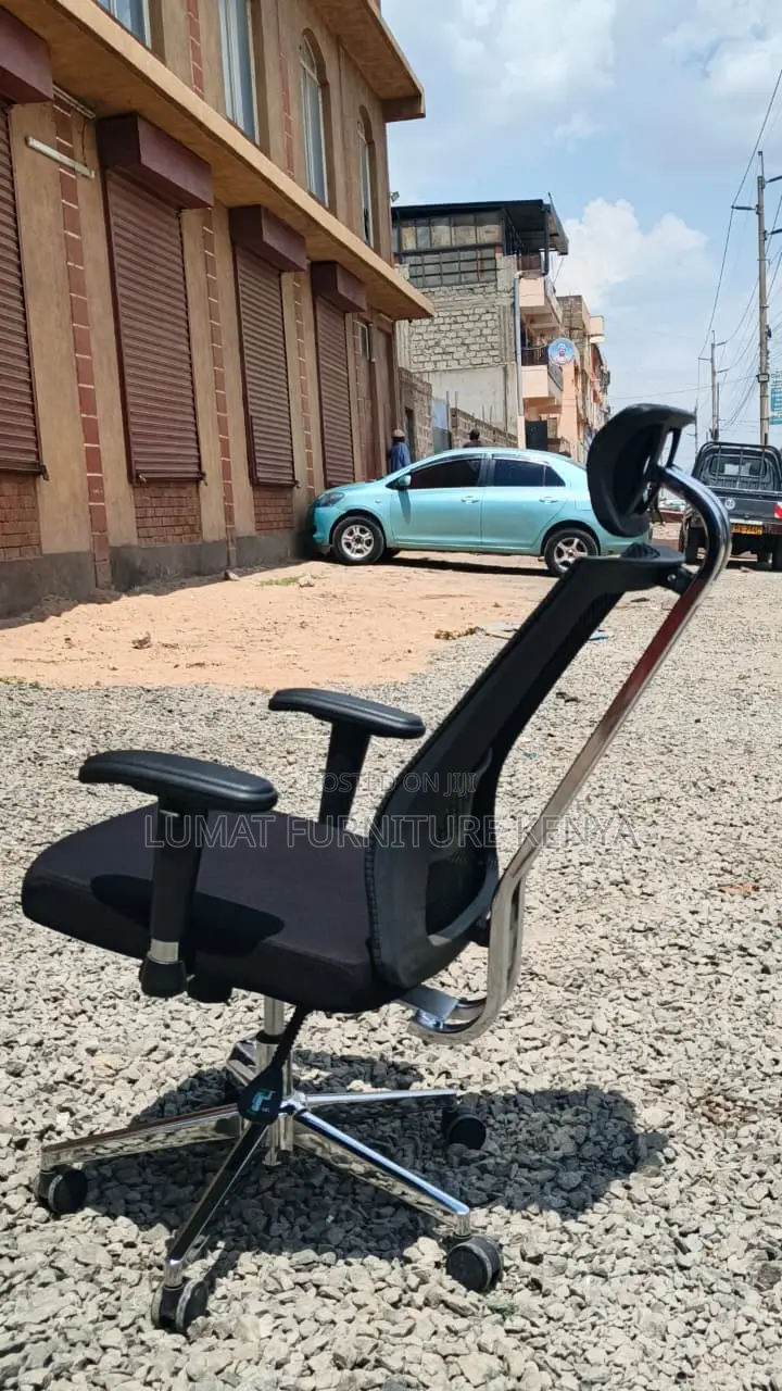 Adjustable Reclining Office Chair