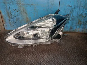 Toyota Sienta 2016 Model Headlight 52-316 (Non Xenon)