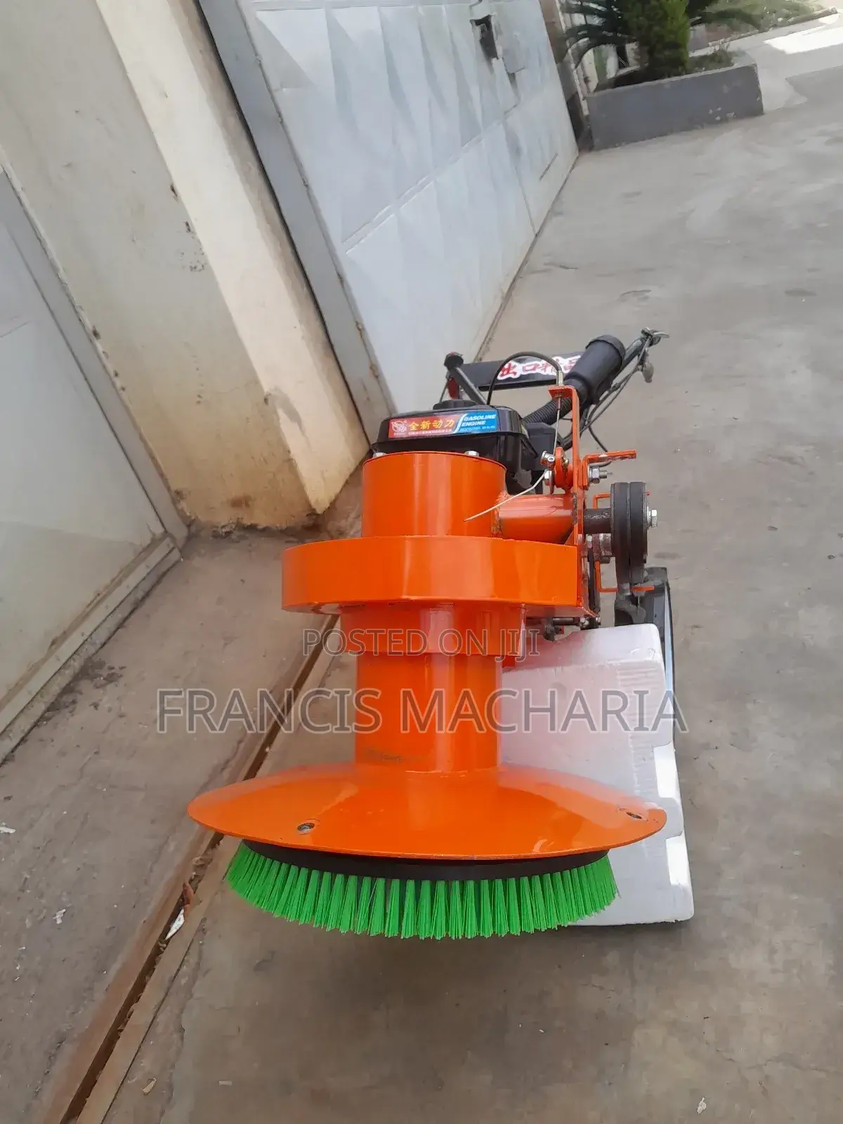 Floor Scrubber Machine
