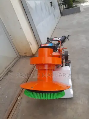 Floor Scrubber Machine