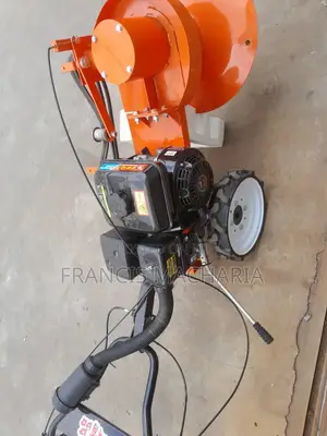 Floor Scrubber Engine Powered