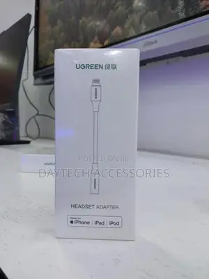 Ugreen Lightning to 3.5mm Headphone Jack Adapter.