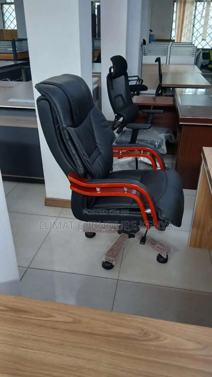 Non-Recliner Directors Office Seat