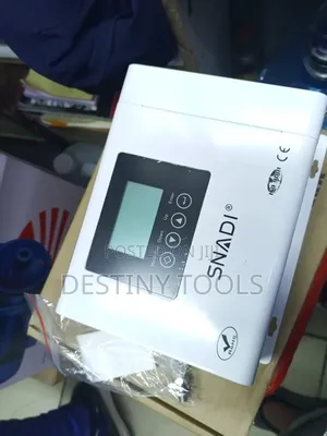 MPPT Solar Charge Controller 30ah/Snadi Charge Controller